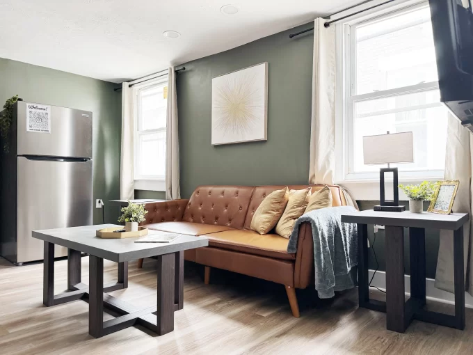 Chandler D – Luxury & Stunning One Bedroom Apartment