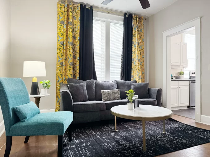 The Harrison B – Steps from Riverfront One Bedroom Apartment